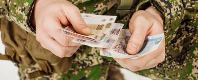 Когда начислят выплаты по 15 тысяч рублей военнослужащим и сотрудникам правоохранительных органов от Путина