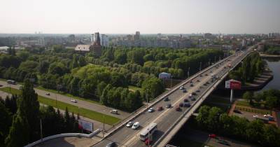 Следователи разыскивают родных мужчины, разбившегося после падения с эстакадного моста в Калининграде