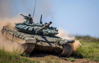 Россия развернула десятки танков на границе с Афганистаном