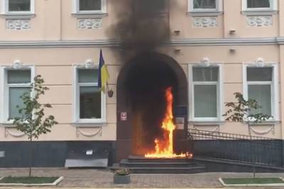 Появились новые детали поджога офиса уполномоченного по правам человека в Киеве