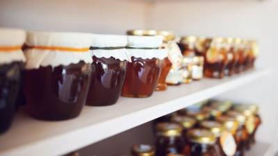 Сладкий лайфхак: Как выбрать качественный мед в магазине?