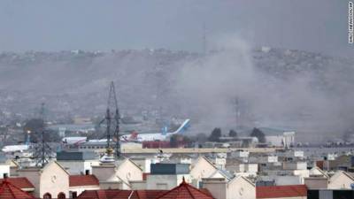 Источник сообщил об ответственности ИГ за взрыв в аэропорту Кабула
