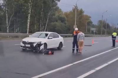 В Ярославской области на трассе погиб водитель самоката