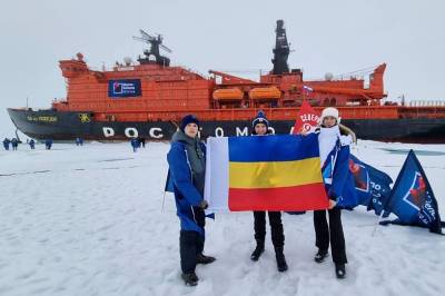 Школьники из Ростовской области вернулись домой из экспедиции на Северный полюс
