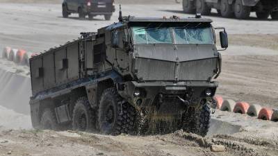 На форуме «Армия-2021» в Крыму представили тяжёлую технику