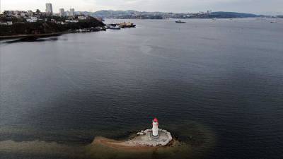 Во Владивостоке девушка утонула при поиске локации для фото