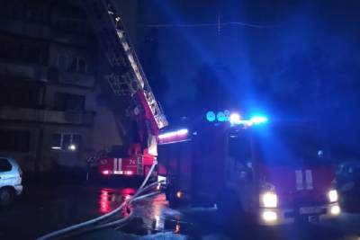 Два трупа обнаружили в горевшей пятиэтажке в центре Екатеринбурга