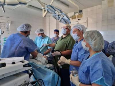 Кемеровские врачи провели редкую операцию с хирургами их Москвы