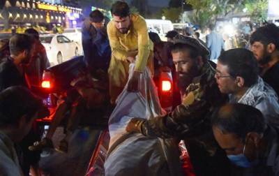 В результате взрывов в Кабуле погибли более 100 человек - СМИ
