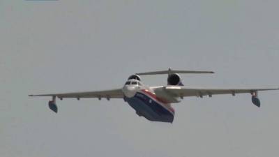 Российский самолет-амфибия Бе-200 успешно завершил миссию по тушению лесных пожаров в Греции