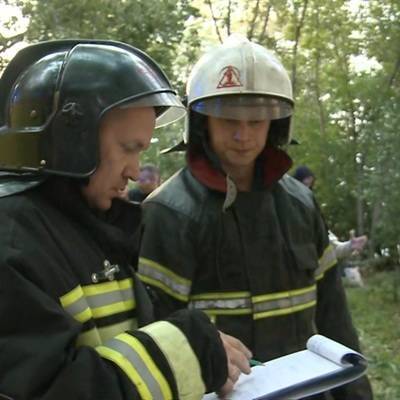 Пожар в пятиэтажном доме в Екатеринбурге полностью потушен