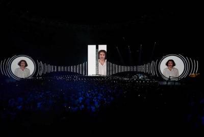Кузьму на Олимпийском "оживили" с помощью нейронной сетки и актера Ивана Блиндара