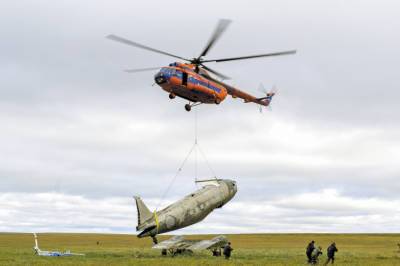 Эхо войны: авиамеханик из США прилетел в Сибирь на встречу с легендарным самолетом «Дуглас С-47» – Учительская газета