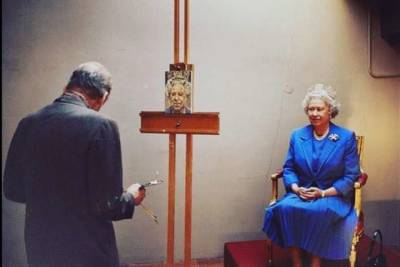 Елизавета II - Зигмунд Фрейд - Елизавета II дает для выставки знаменитого художника Люсьена Фрейда написанный им портрет, где она «похожа на корги» - lenta.ua - Украина