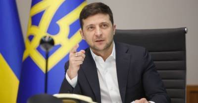 Зеленский поручил Кабмину предусмотреть создание в Украине кибервойск
