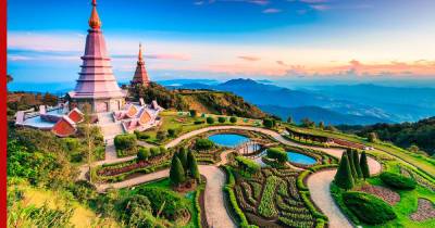 Таиланд упростил въезд на курорты для привитых "Спутником V" туристов
