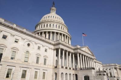 В конгрессе США призвали к отставке Байдена из-за терактов Кабуле и гибели американцев