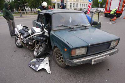 За минувшие сутки в Архангельске произошло сразу два ДТП с участием мотоциклистов