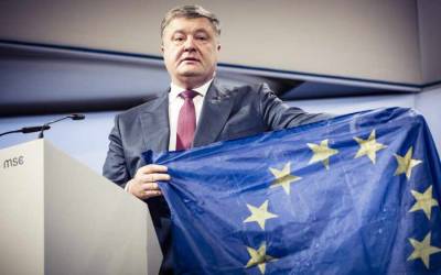 Порошенко считает себя мессией, который приведет Украины в НАТО и ЕС