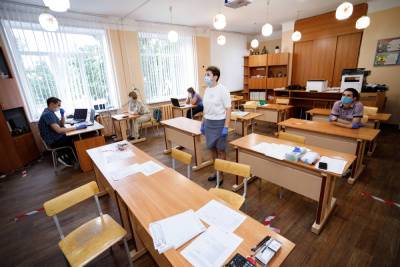 Свыше 80% сотрудников сферы образования Псковской области привились от коронавируса