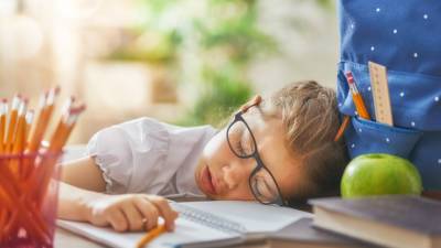 Как восстановить режим сна у ребенка после каникул: рекомендации сомнолога