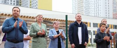 В Путилкове на базе школы открыли спортплощадку
