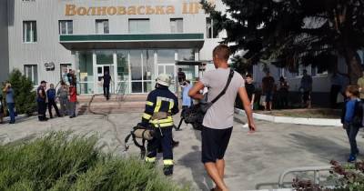 В Волновахе произошел пожар в больнице: эвакуировали более 100 человек (ФОТО, ВИДЕО)