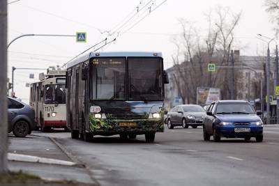 В Челябинске ГИБДД проверила автобусы. Итог: 92 неисправны, один увезли на эвакуаторе