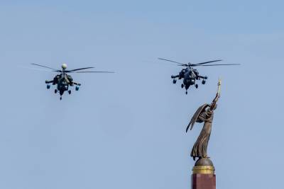 Истребители и штурмовики пролетели в небе над Ставрополем