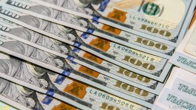 В Крым пытались тайно ввезти крупную сумму в долларах