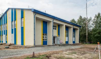 В Тобольском районе строители завершают капремонт клуба на 150 человек