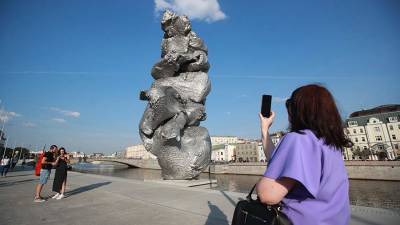 Лебедев прокомментировал реакцию на скульптуру «Большая глина №4»