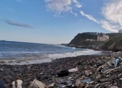 Искавшая место для красивого селфи девушка утонула в море во Владивостоке