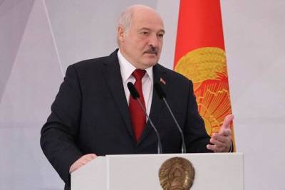 Александр Лукашенко - Лукашенко отказался пробовать подаренный ему первый белорусский коньяк - versia.ru - Белоруссия