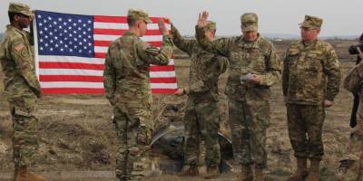 Зеленскому посоветовали разместить на Украине войска США