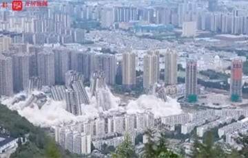 В Китае эпично взорвали 15 небоскребов: видео