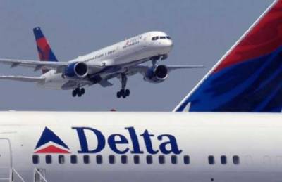 Авіакомпанія Delta зобов’яже невакцинованих працівників щомісяця платити 200 доларів