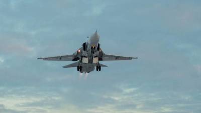 Катапультировавшиеся из падающего Су-24 пилоты смогли выжить