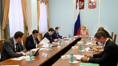 Вице-премьер Абрамченко рассказала сибирским губернаторам о новых формах поддержки