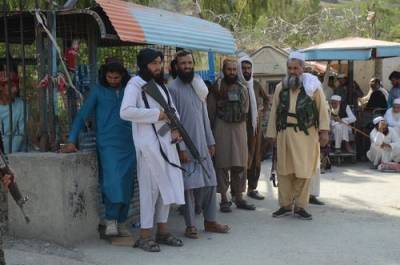 Пентагон: талибы выпустили из афганских тюрем тысячи заключенных