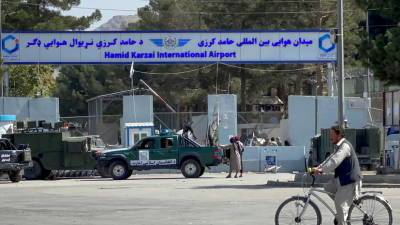 WSJ: в результате теракта у аэропорта Кабула погибли около 200 афганцев