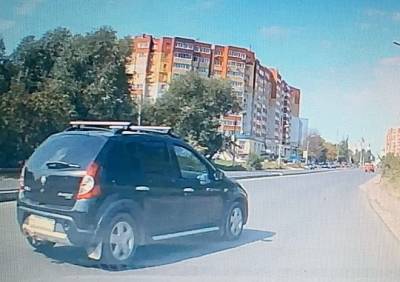 На улице Новоселов рязанка врезалась в столб из-за внезапно выехавшего водителя