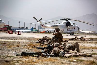 Талибы попросили США оставить своих дипломатов после вывода войск