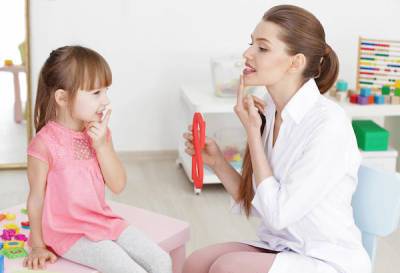 Как помочь ребенку скорректировать речь