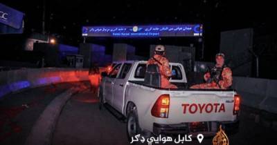 Талибы въехали в аэропорт Кабула (фото)