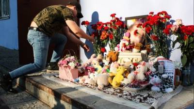 Стала известна дата похорон убитой в Тюмени школьницы - 5-tv.ru - Тюмень