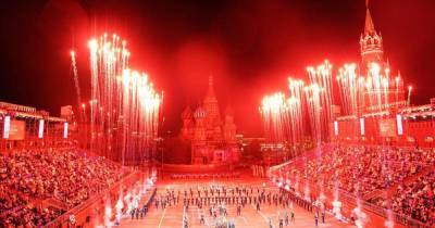 Фестиваль "Спасская башня" красочно открыли в Москве