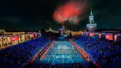 Опубликованы фото с открытия фестиваля «Спасская башня» на Красной площади