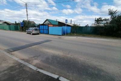 Автомобилисты в Чите разобрали «лежачего полицейского» на Песчаной
