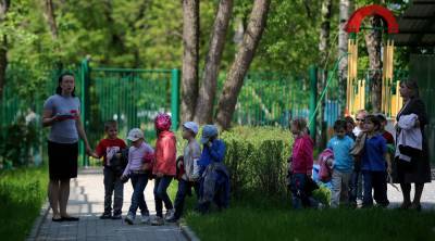 В Новосибирске воспитанникам частного детсада запретили гулять на придомовой площадке